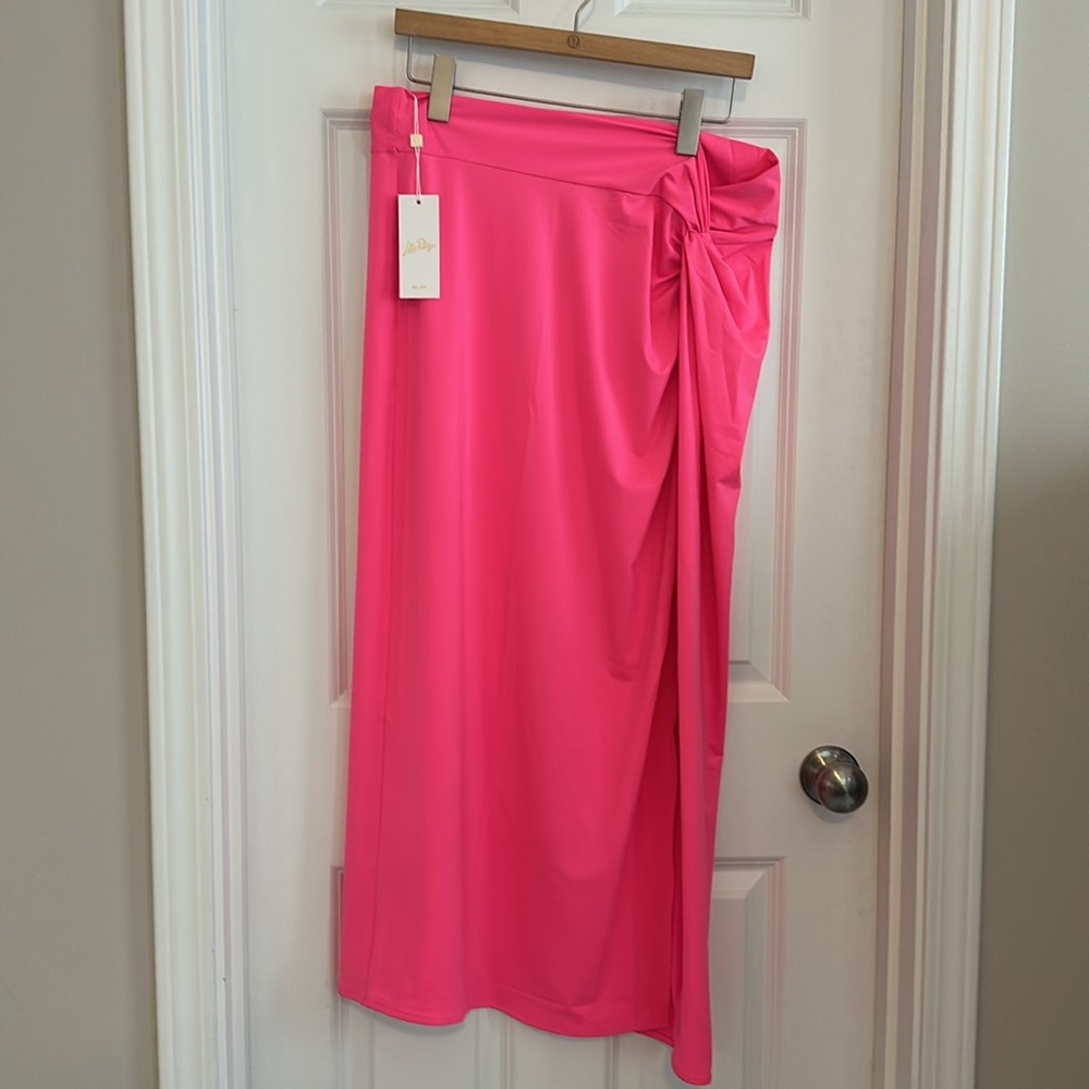 NWT Lilly Pulitzer Vibrant Pink Leevy coverup with Ruffle Accents - Picture 5 of 11